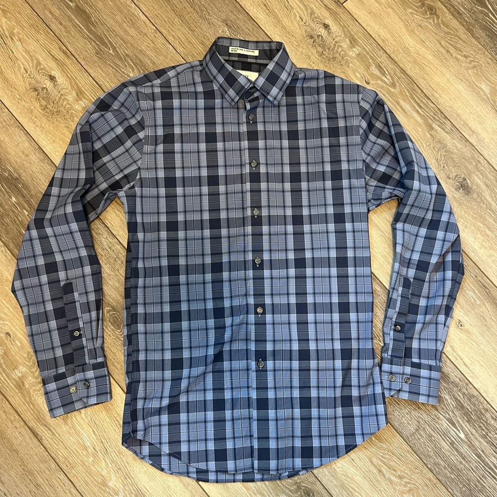 Calibrate Trim Fit Plaid Dress Shirt size 32-33